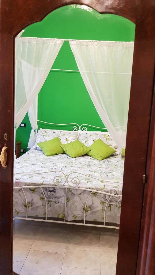 Amanda'S Dream Apartment ตารันโต ภายนอก รูปภาพ