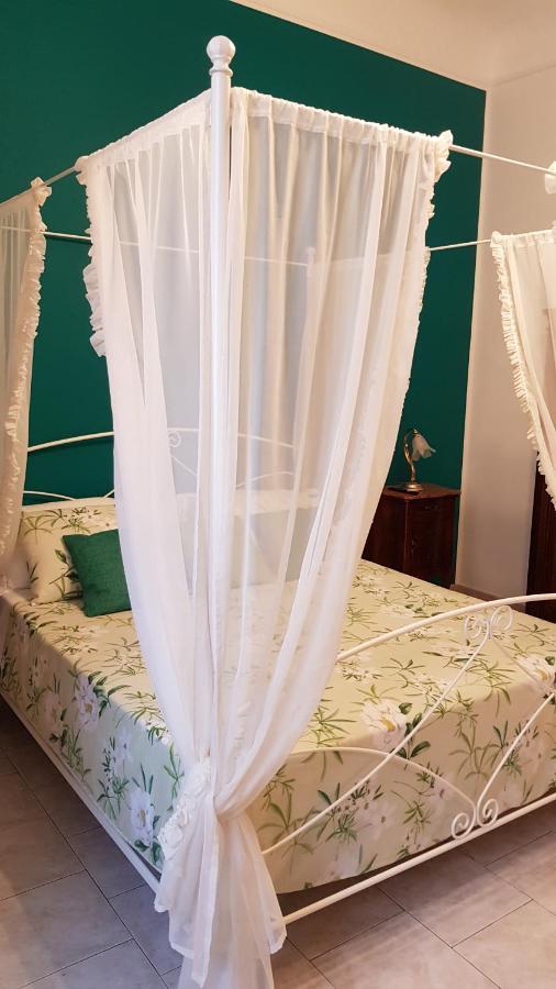 Amanda'S Dream Apartment ตารันโต ภายนอก รูปภาพ