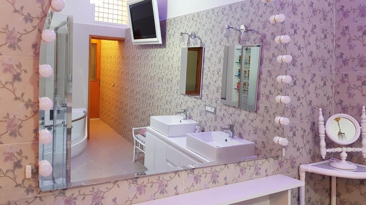 Amanda'S Dream Apartment ตารันโต ภายนอก รูปภาพ